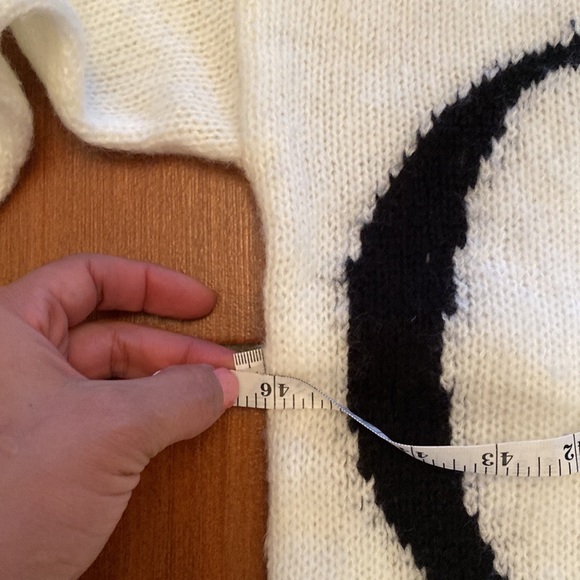 Calvin Klein oversize sweater size small - Picture 11 of 12